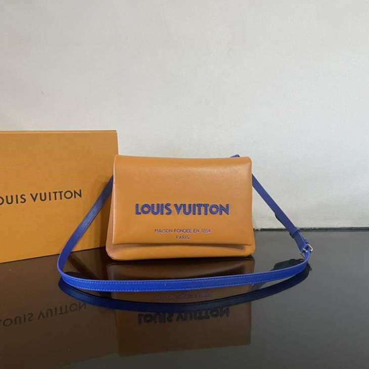 Picture of Louis Vuitton Handbags _SKUfw216011802fw